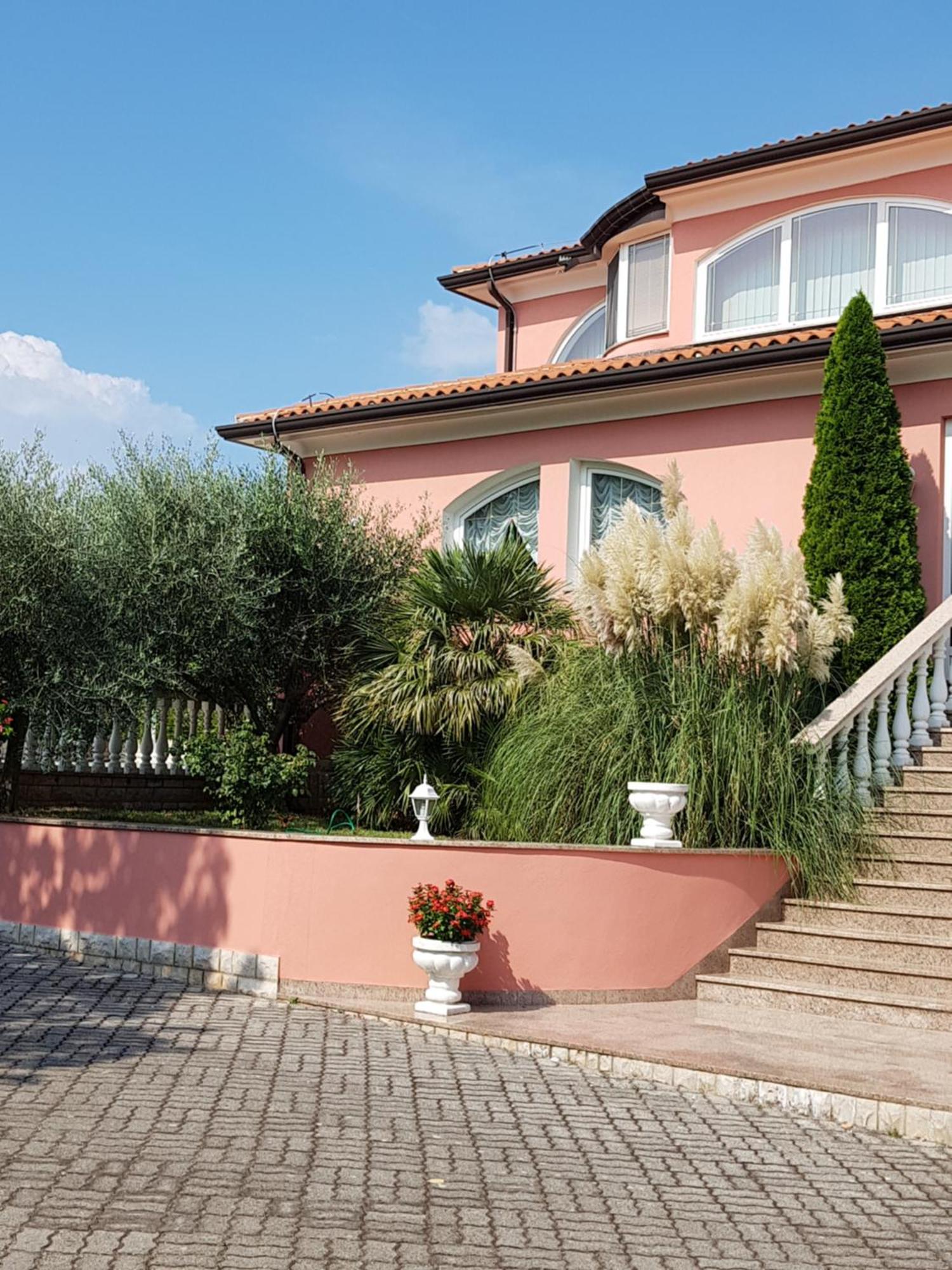 Apartments And Rooms Villa Chiara Krnica Exterior foto