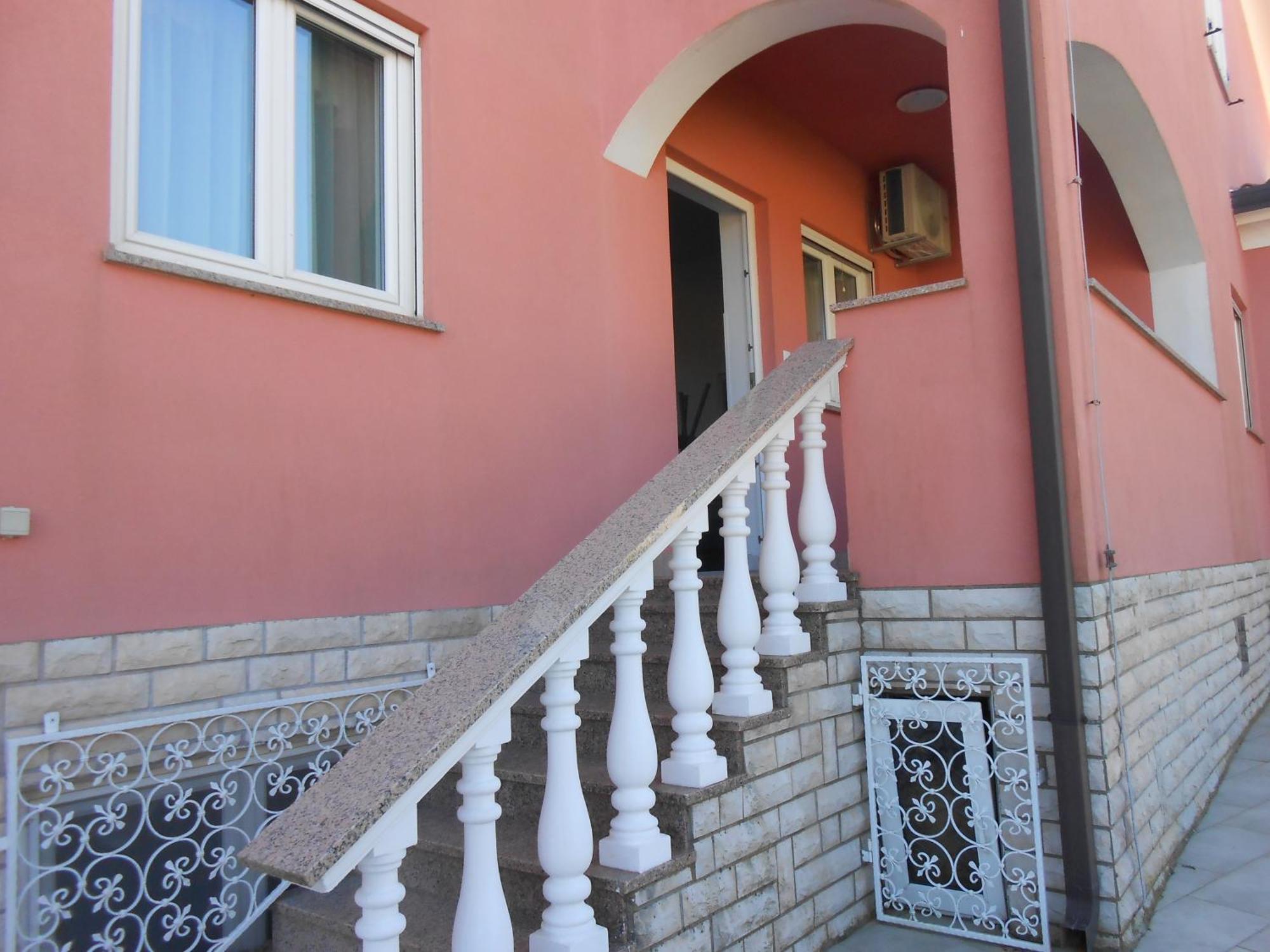 Apartments And Rooms Villa Chiara Krnica Exterior foto