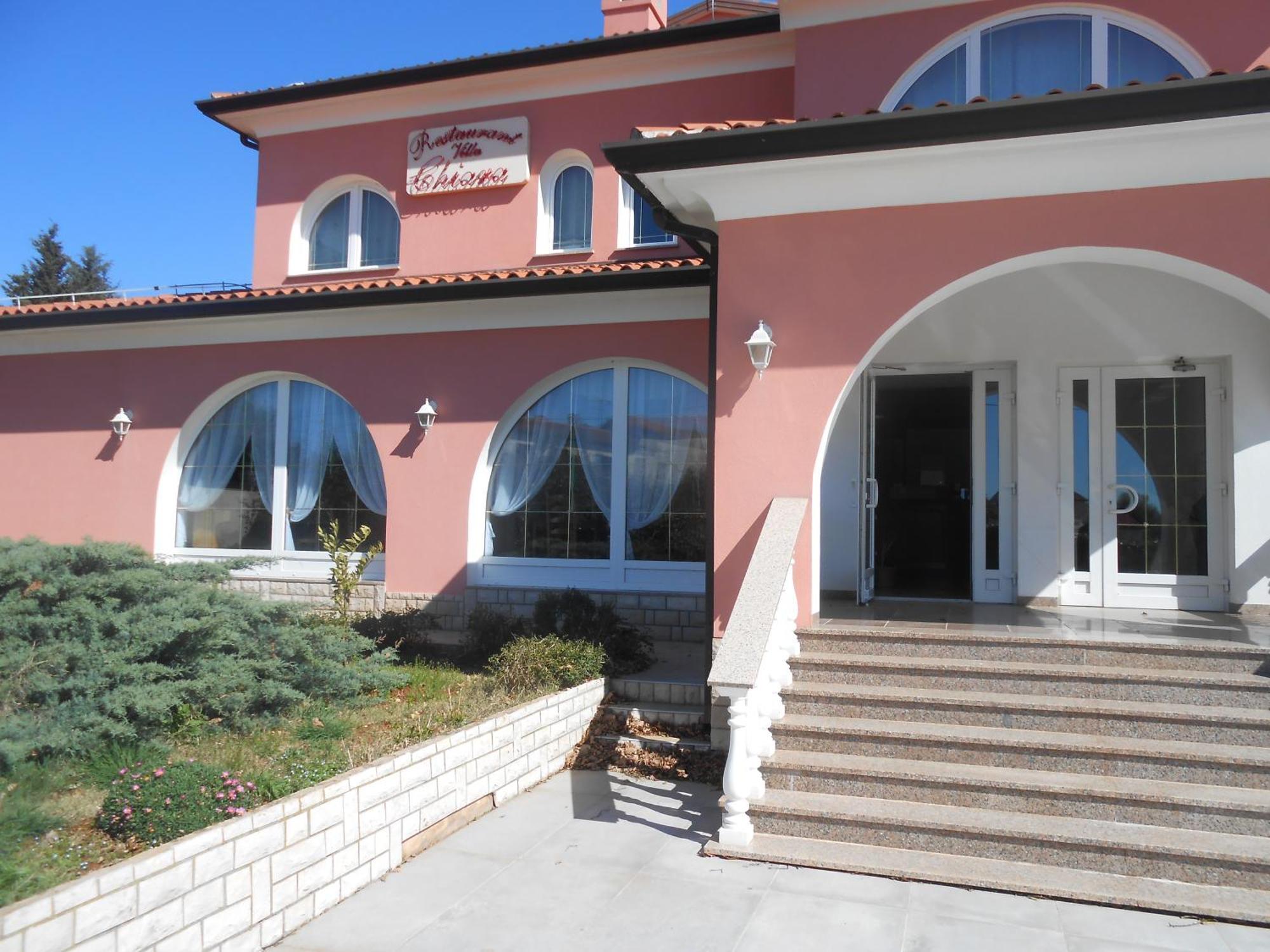 Apartments And Rooms Villa Chiara Krnica Exterior foto